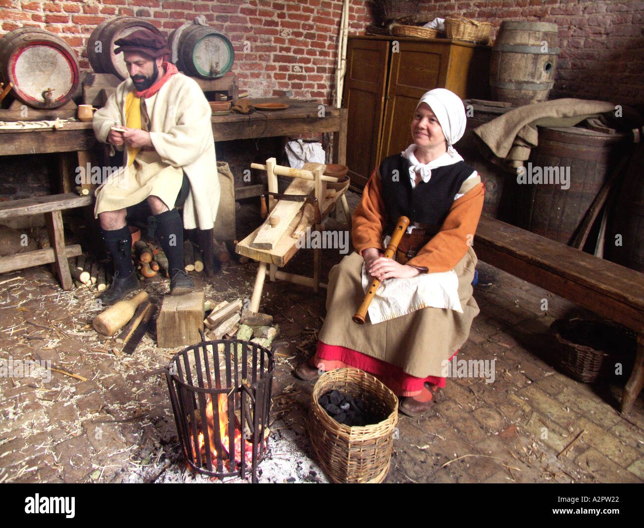 Tudor period kitchen hi-res stock photography and images - Alamy