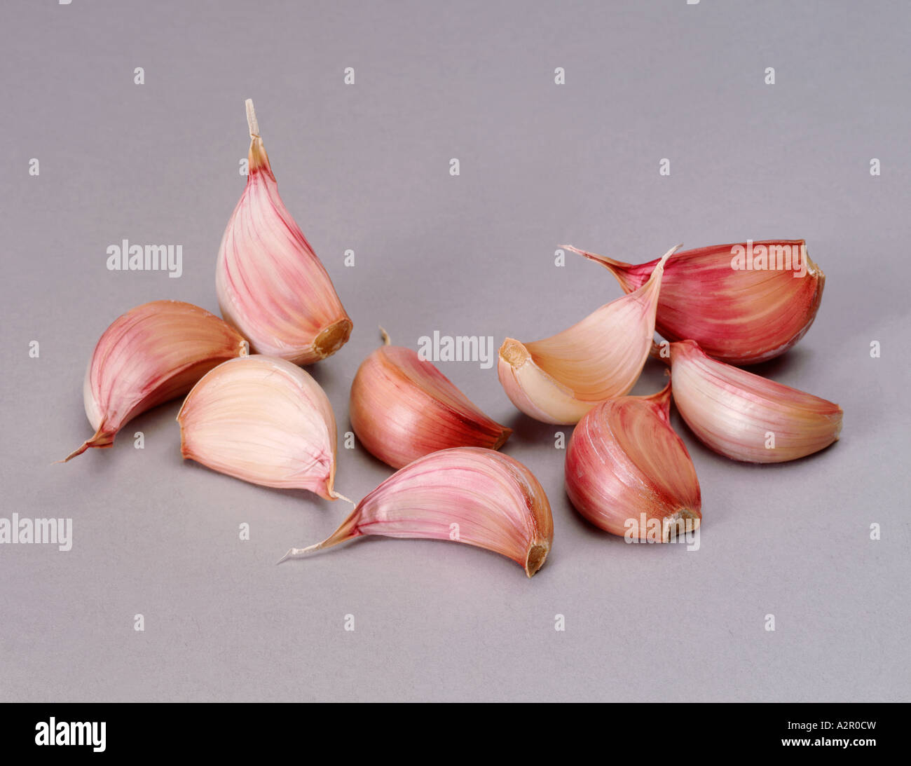 Cloves of garlic Stock Photo Alamy