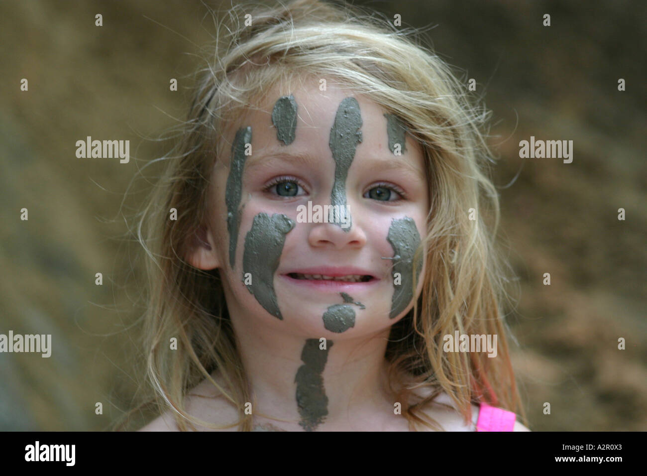 Girl muddy face cute hi-res stock photography and images - Alamy