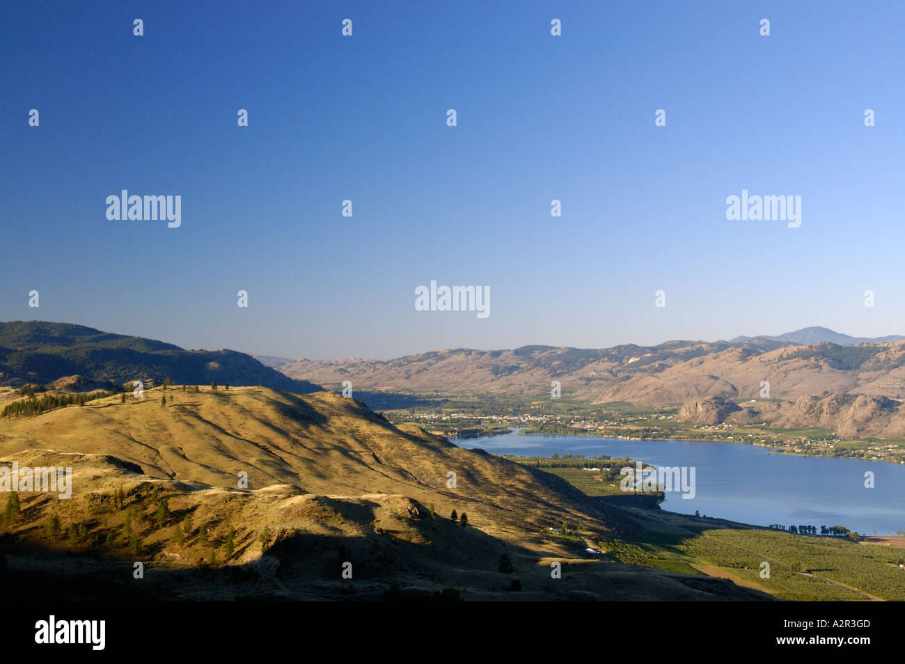 Oroville on Osoyoos lake border with Washington State USA Stock Photo