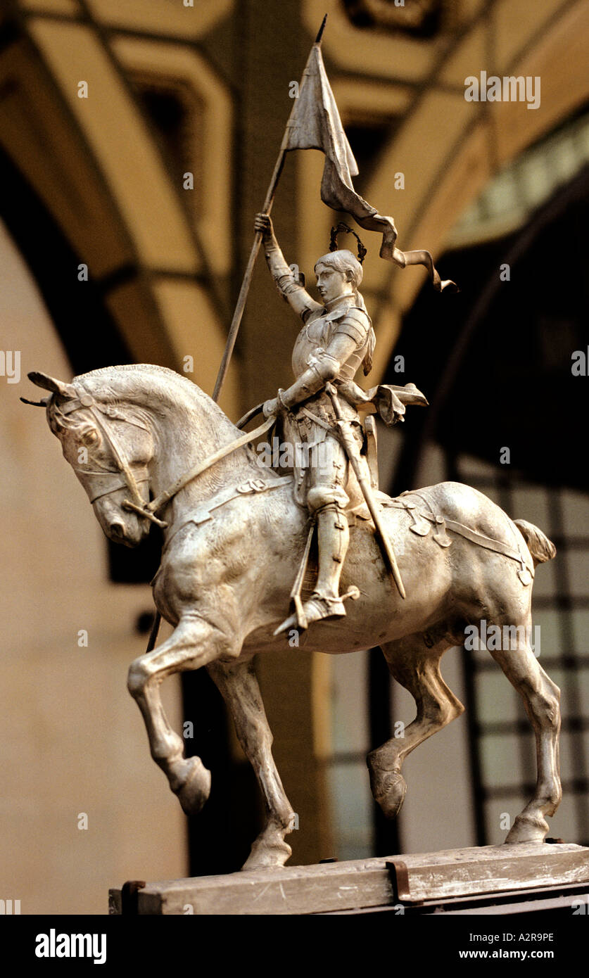 Jeanne d'Arc 1872 -1874 Fremiet Emmanuel 1824 - 1910 Paris France Joan of Arc  Maid of Orléans - Anglo French Hundred Years War Stock Photo
