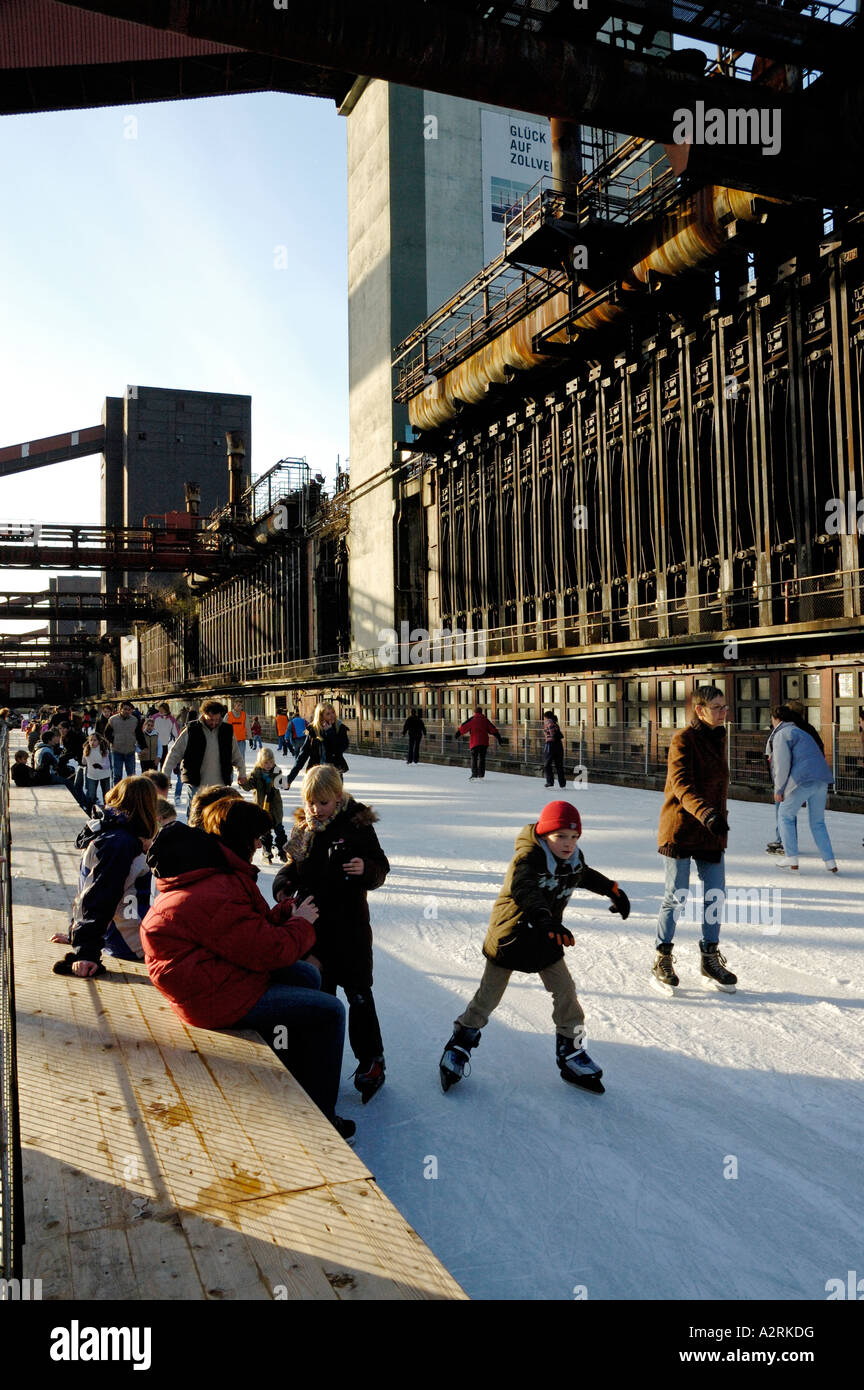 2010attraction hires stock photography and images Alamy