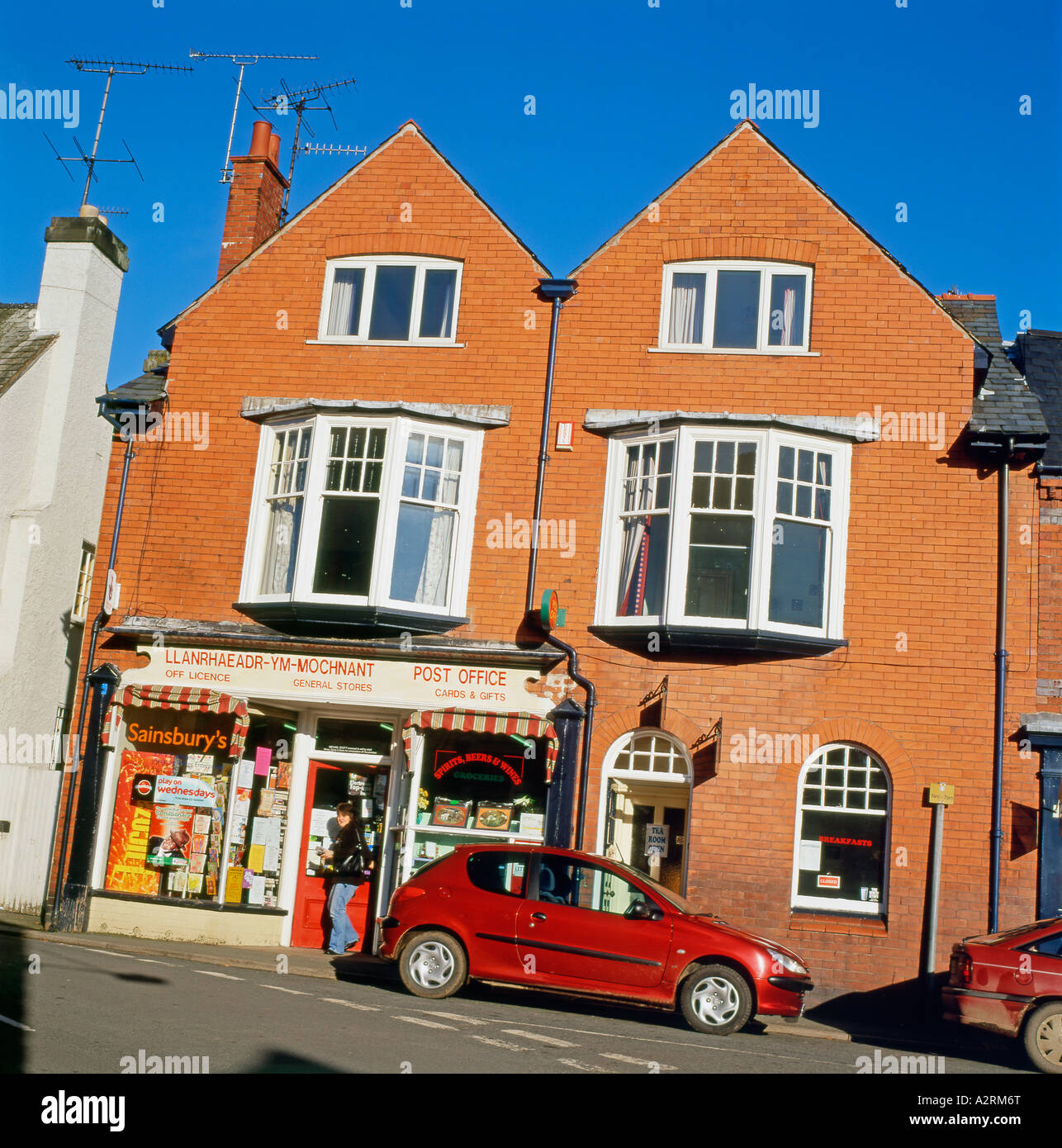 Llanrheadr ym Mochnant Post Office in North Wales UK KATHY DEWITT Stock