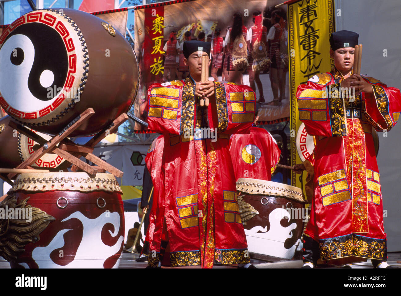 Taiko Drummers from Taiwan drumming on Taiko / Wadaiko Drums at