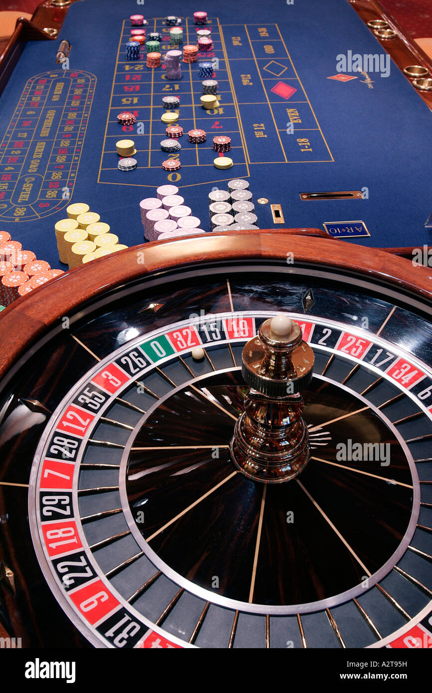 Fortune rotating wheel hi-res stock photography and images - Alamy