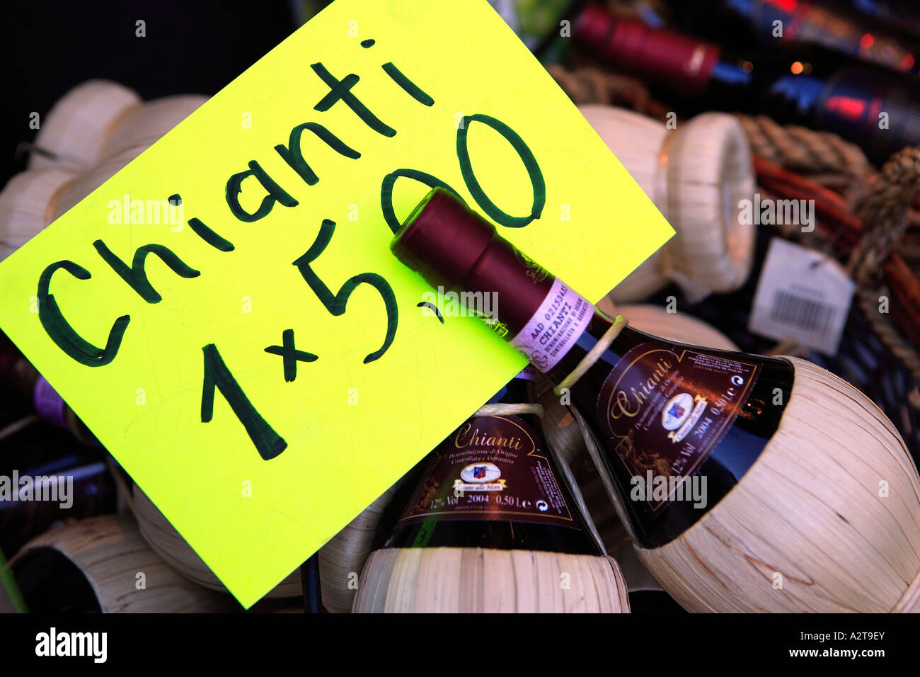 Chianti wine rome hi-res stock photography and images - Alamy