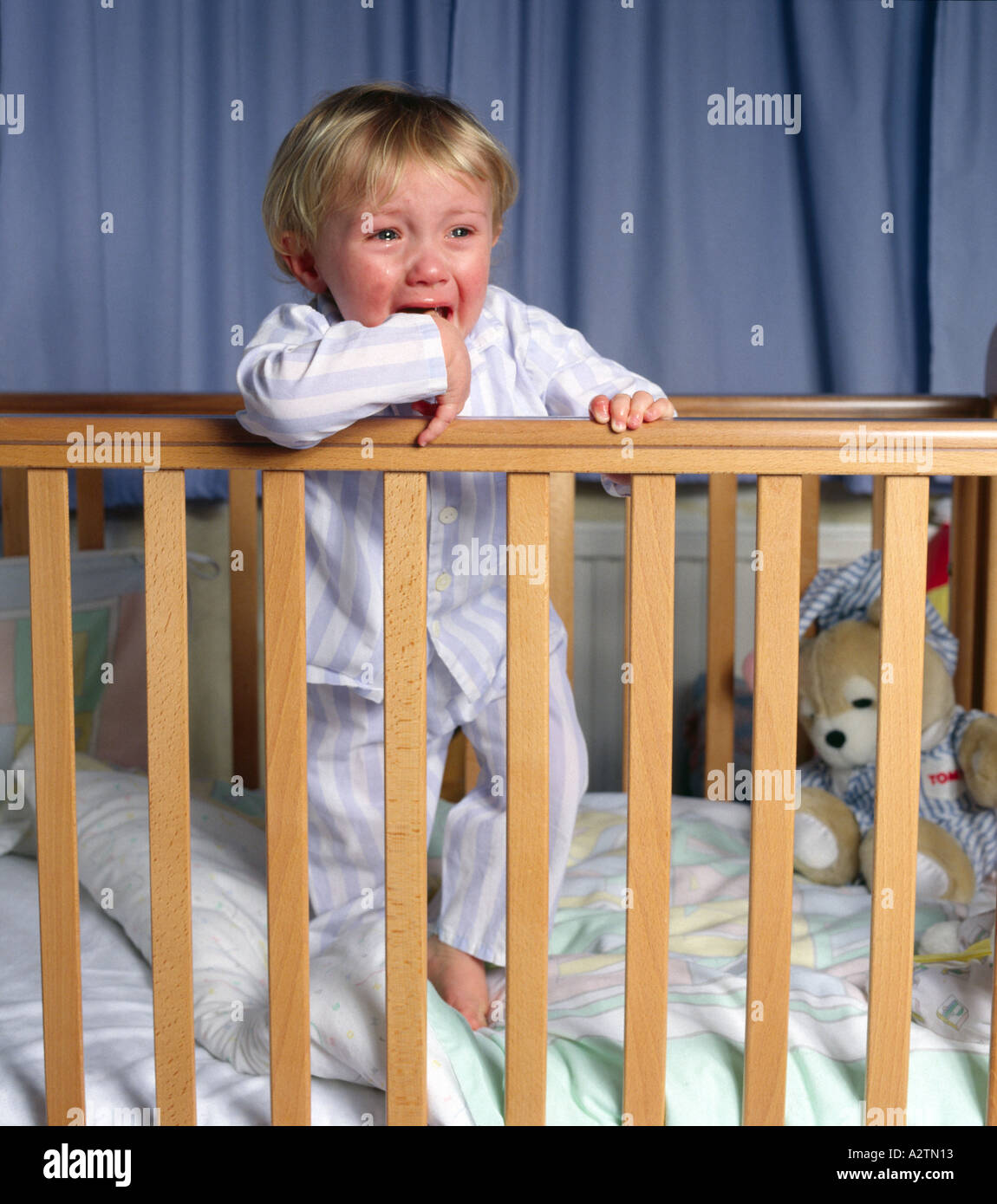 baby cot for 2 years old