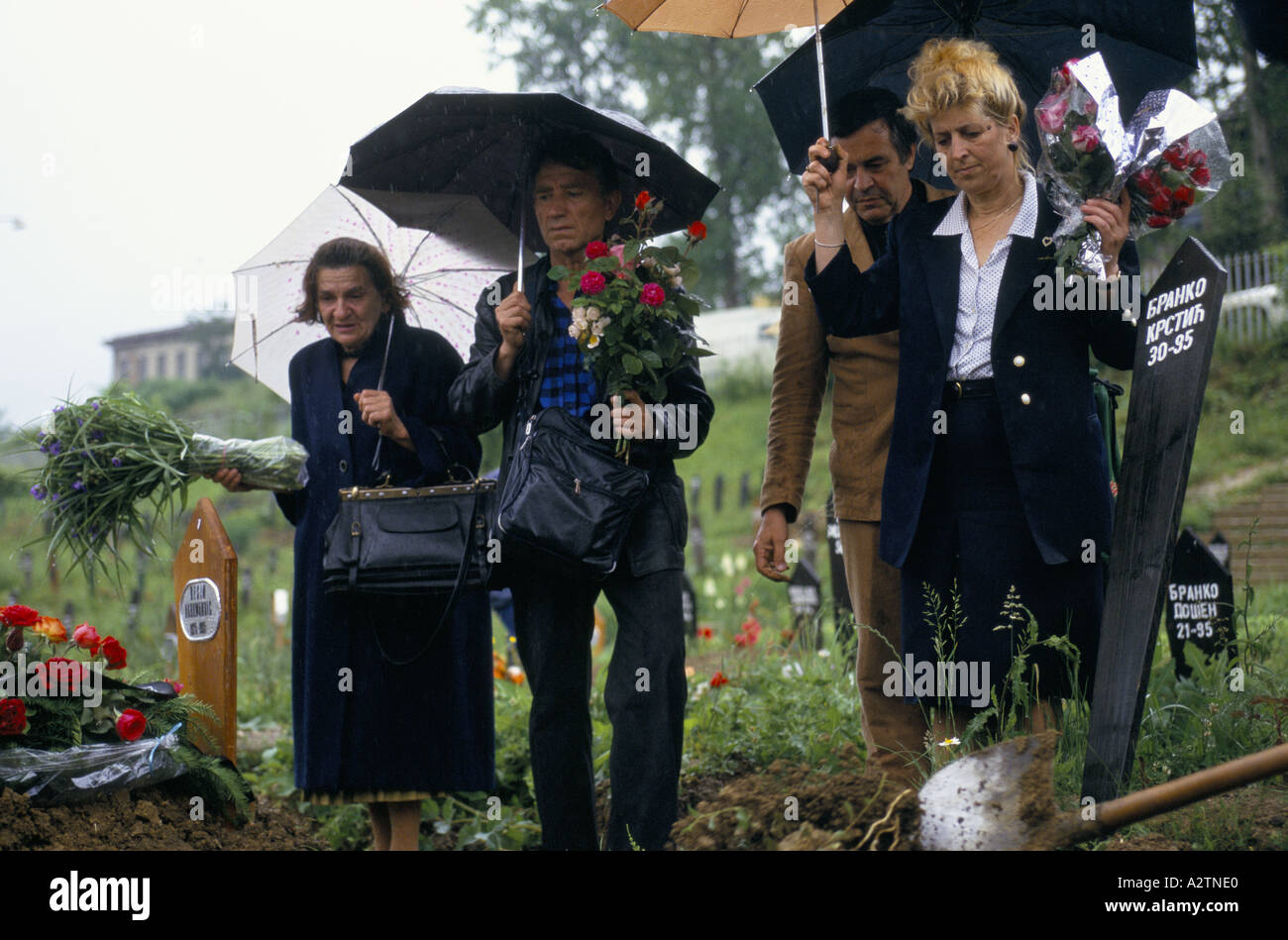 Mourner at funeral hires stock photography and images Alamy