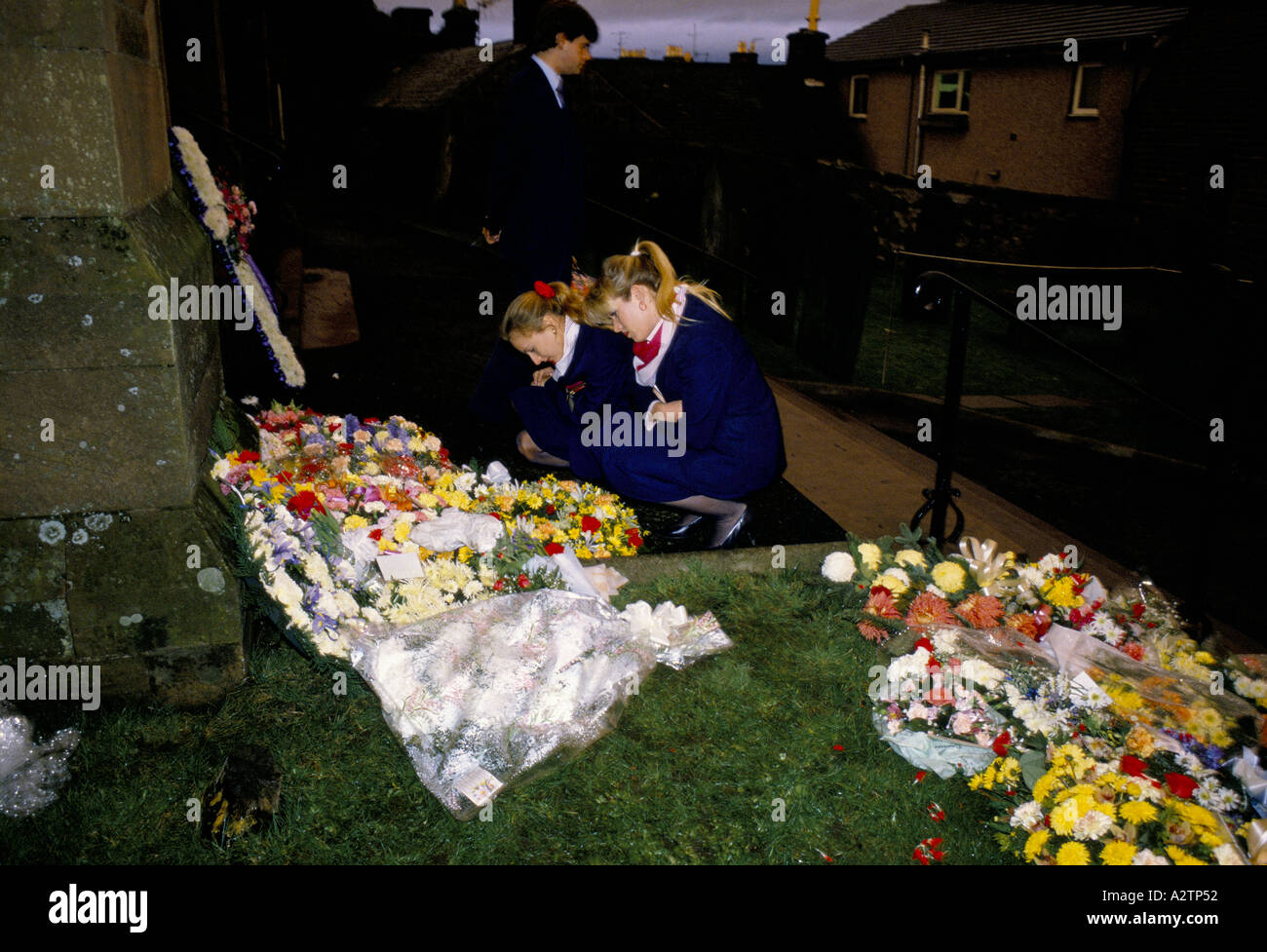 lockerbie memorial service dryfesdale cemetary 04 01 1989 1989 Stock Photo