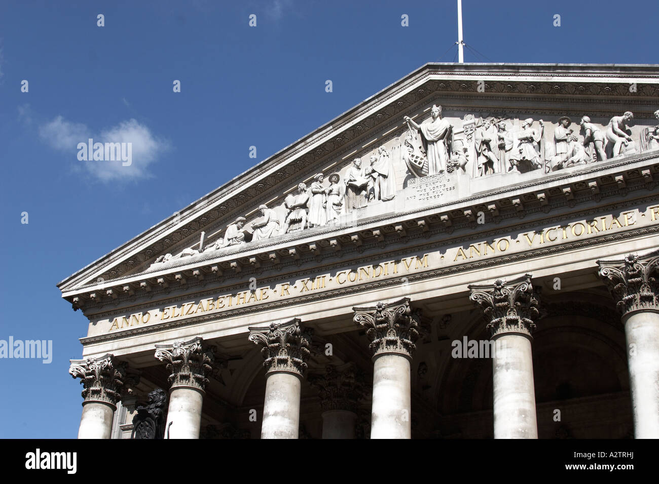 Classical pediment hi-res stock photography and images - Alamy