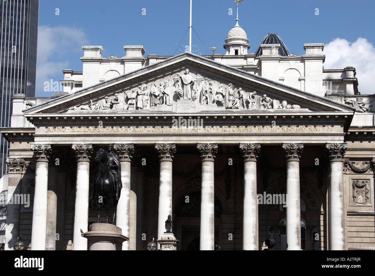 Classical pediment hires stock photography and images Alamy
