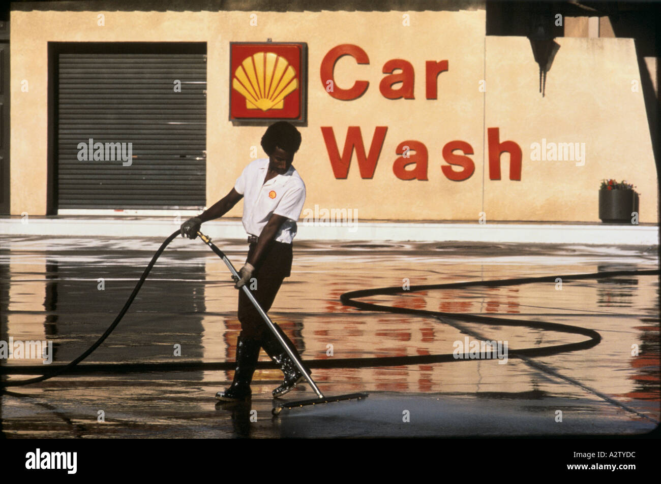 shell garage dallas suburbs usa Stock Photo - Alamy