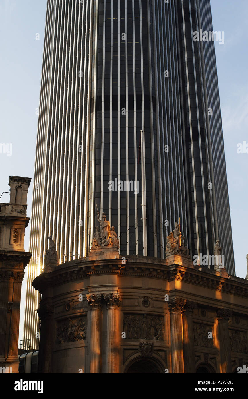 Tower 42 designed by Richard Siefert. City of London, England, U.K. Stock Photo