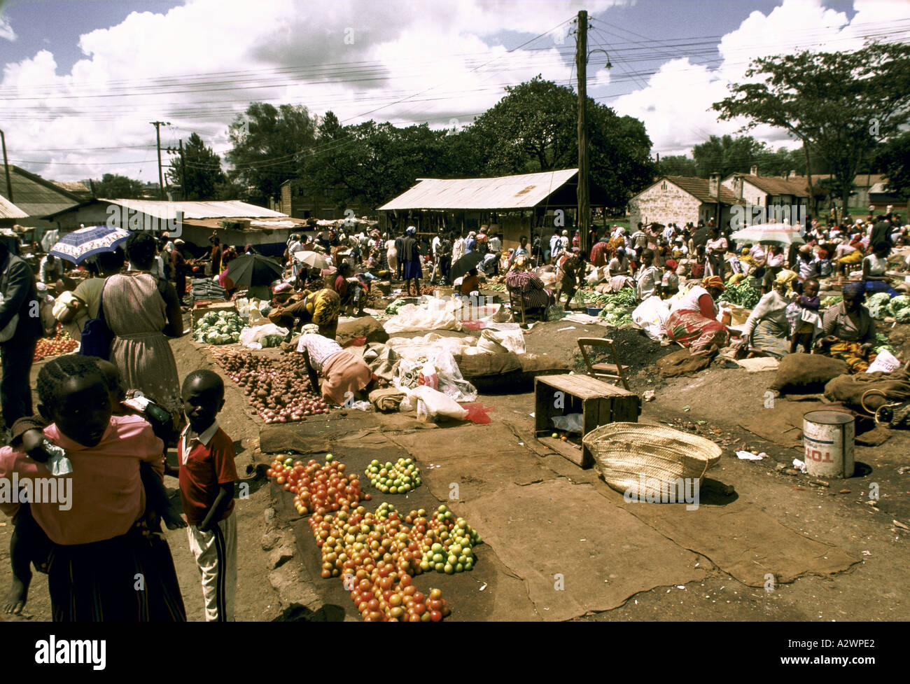 market scene in nairobi kenya fruit vegetables for sale 85 Stock Photo