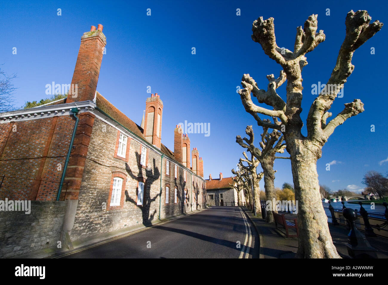 Saint Helen's Wharf Abingdon 7- winter morning Stock Photo - Alamy