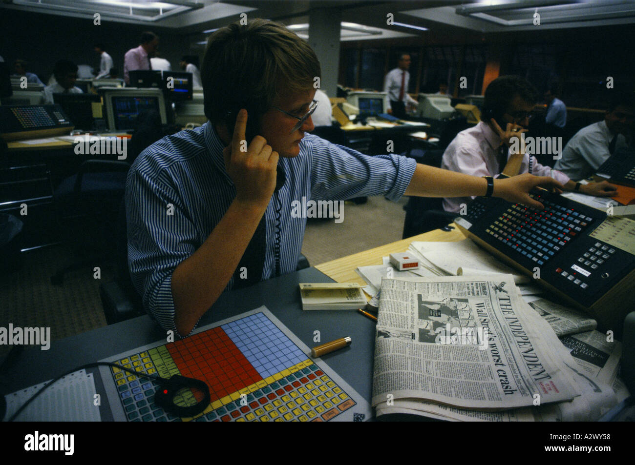 a broker on telephone in the dealing room of investment bank citicorp