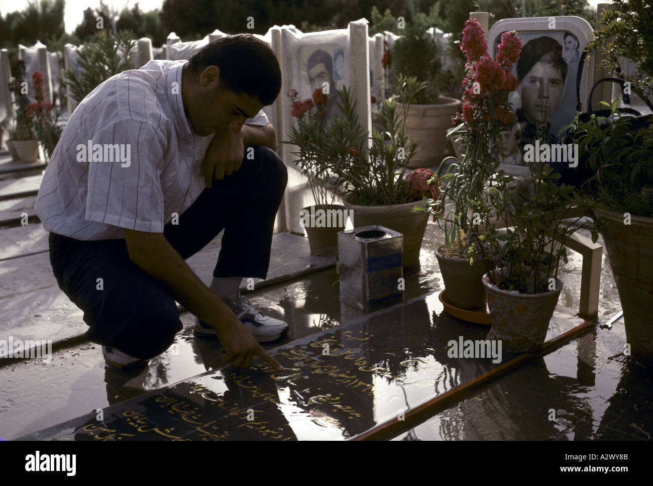 Iran iraq war dead military hi-res stock photography and images - Alamy