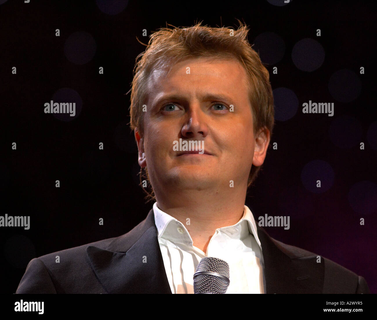 Singer aled jones hi-res stock photography and images - Alamy