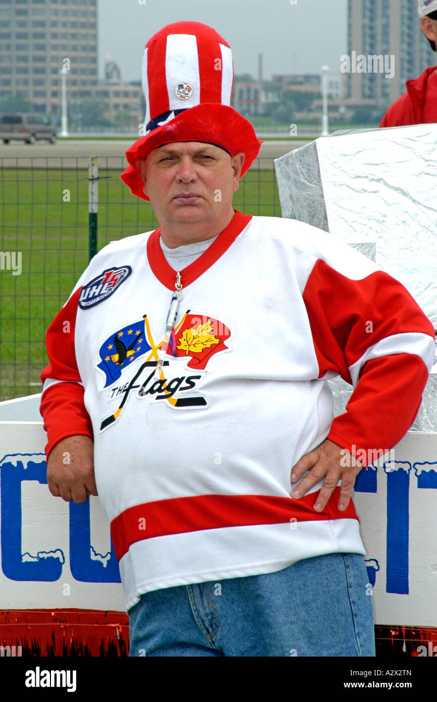 Fat man hockey jersey hi-res stock photography and images - Alamy