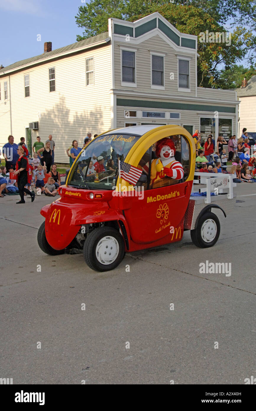 Clown car hires stock photography and images Alamy