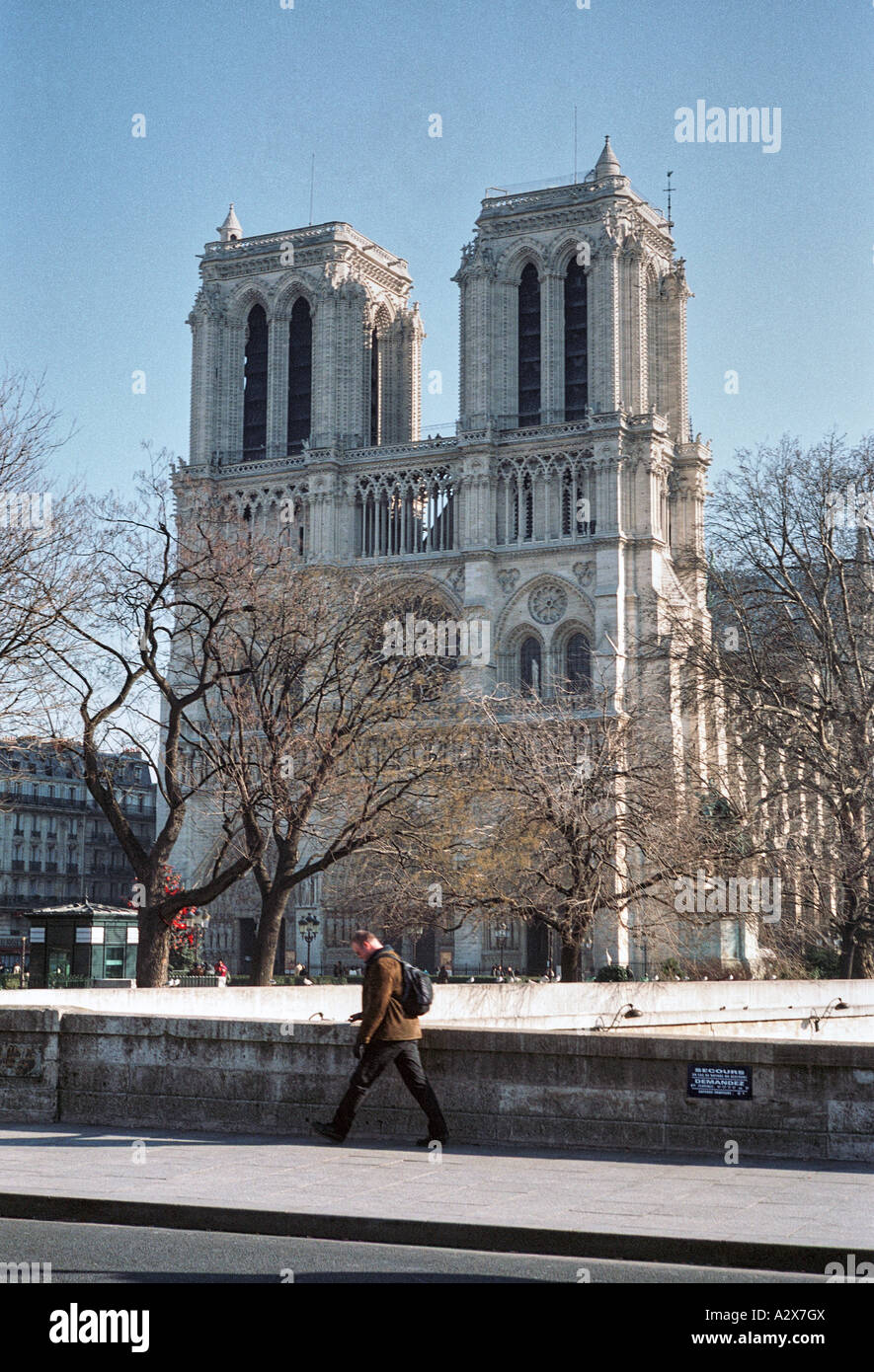 Left Bank High Rise Seen from left bank hi-res stock photography and images - Alamy