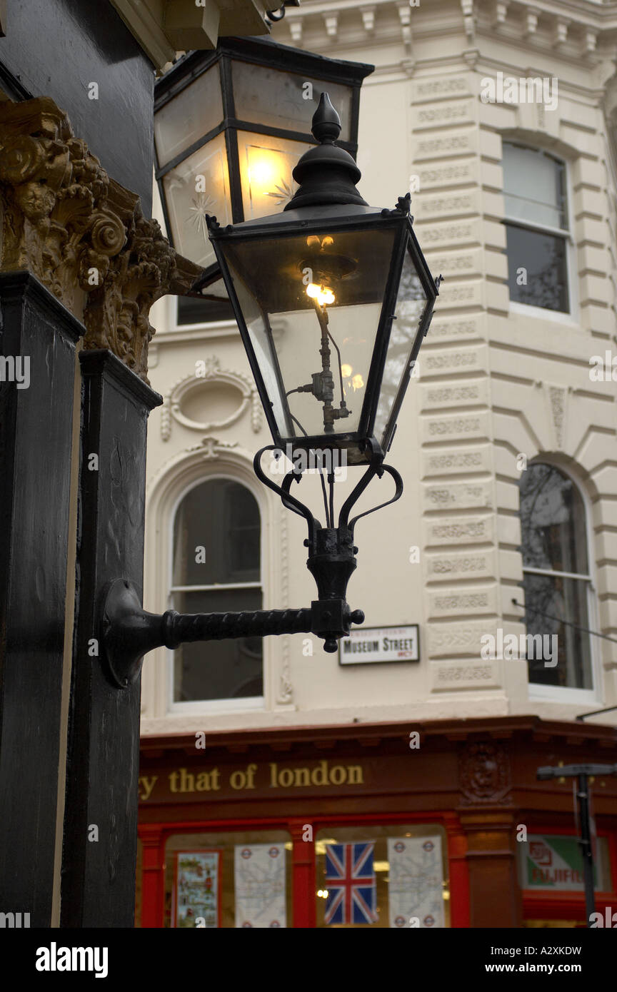 Gas street lamp hires stock photography and images Alamy