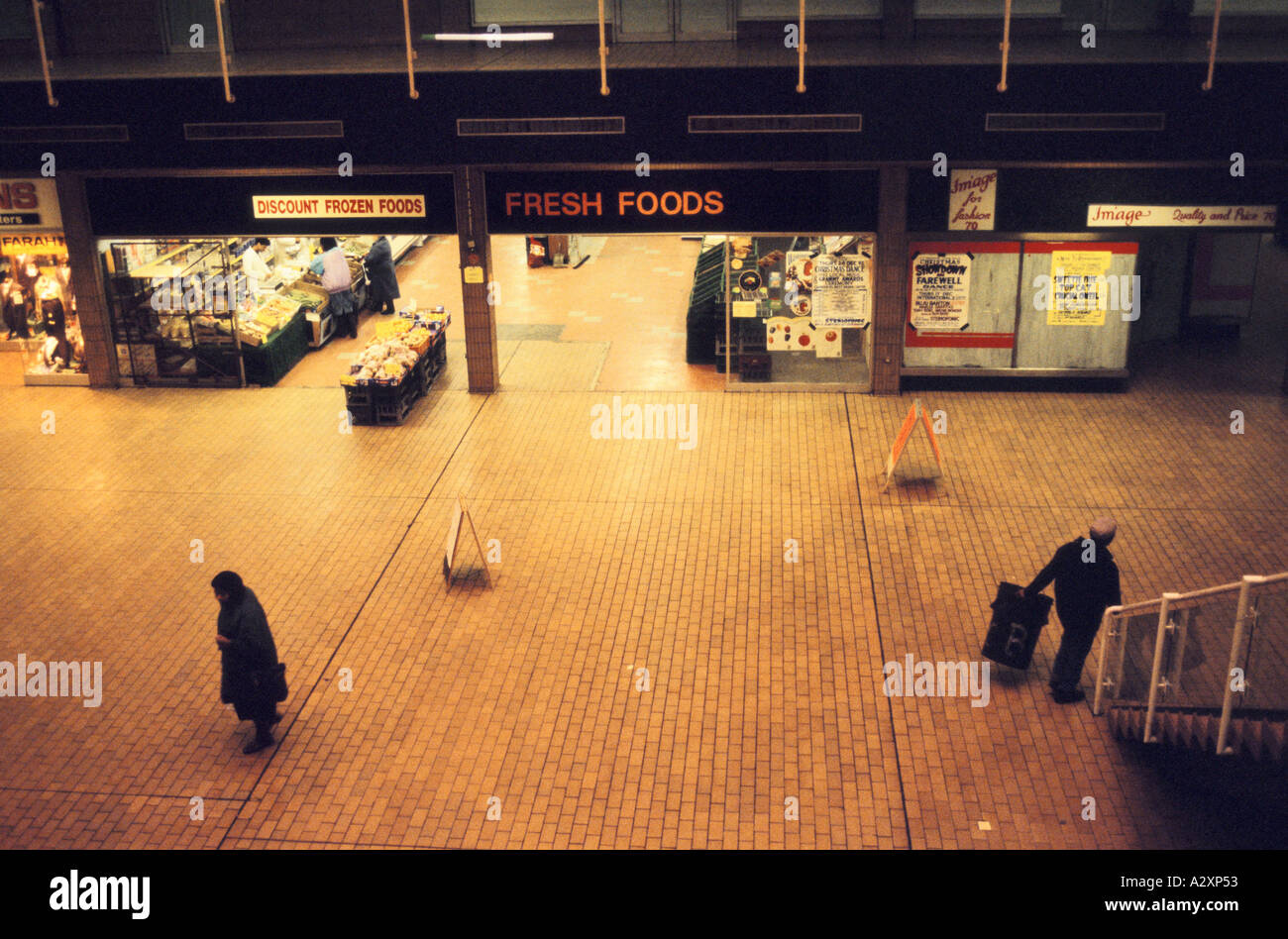 moss side manchester shopping precinct due for demolition in 1993 Stock