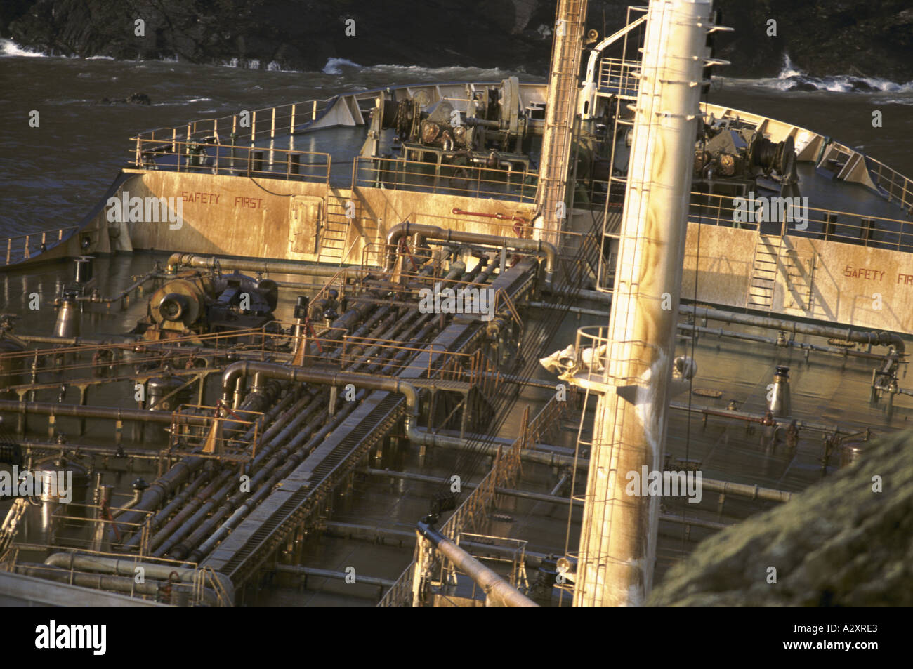 Braer oil tanker disaster tanker hires stock photography and images Alamy