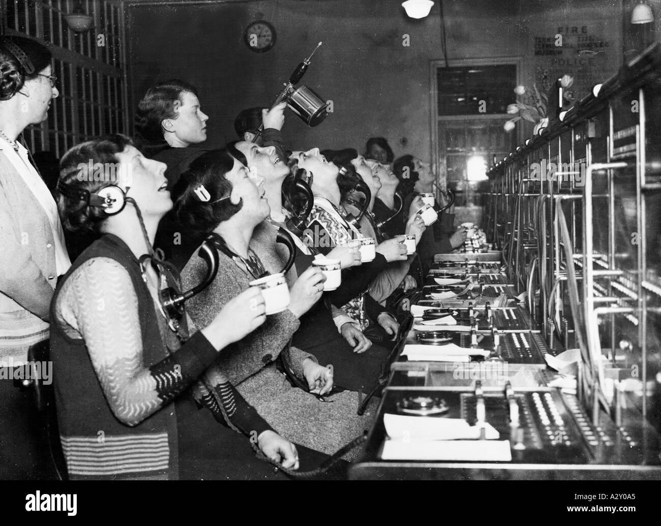 CRELLINSPATENT nANUFACTURED BY W. E. Rowlands & Co. Cleveland Street BI...