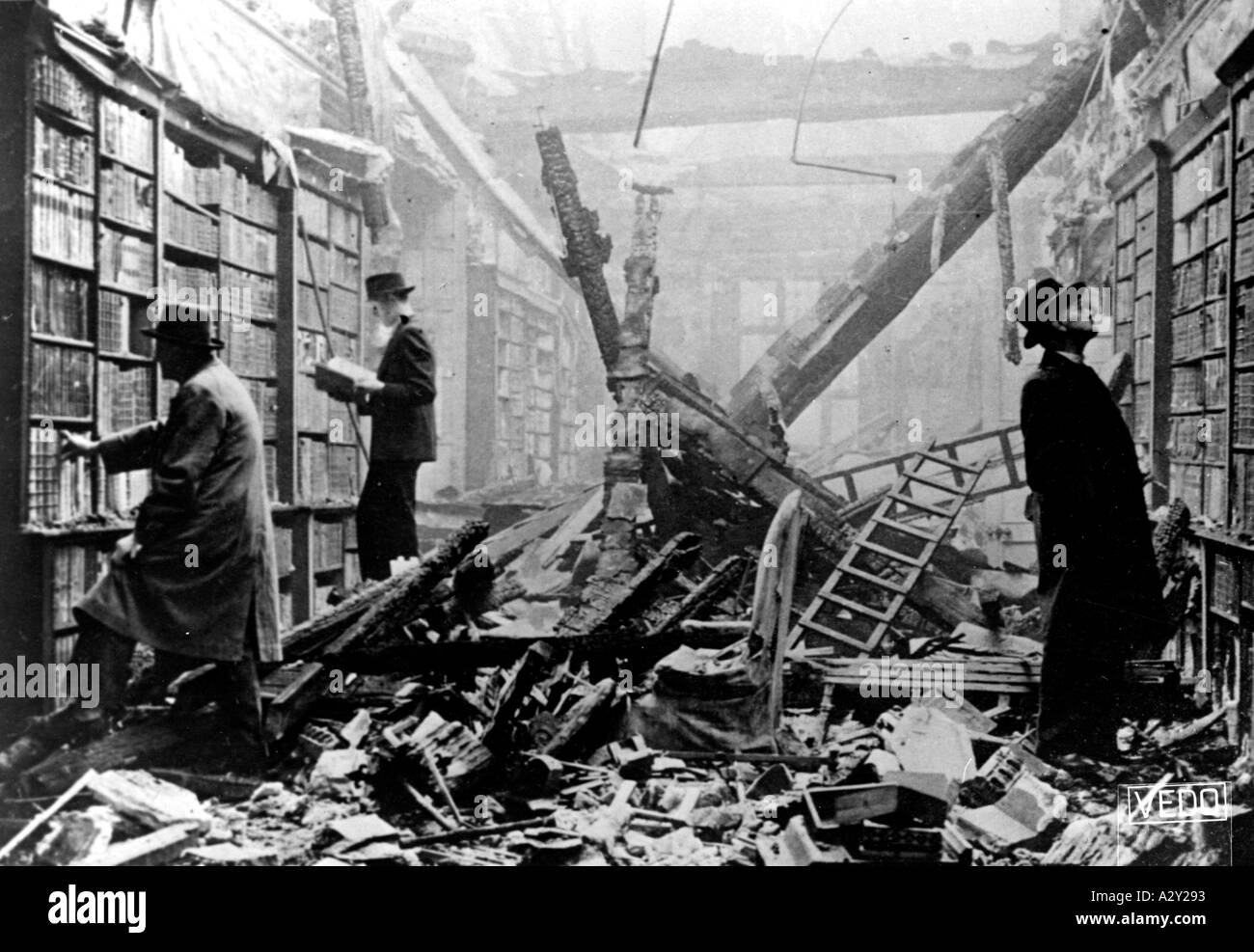 Luftangriff hires stock photography and images Alamy