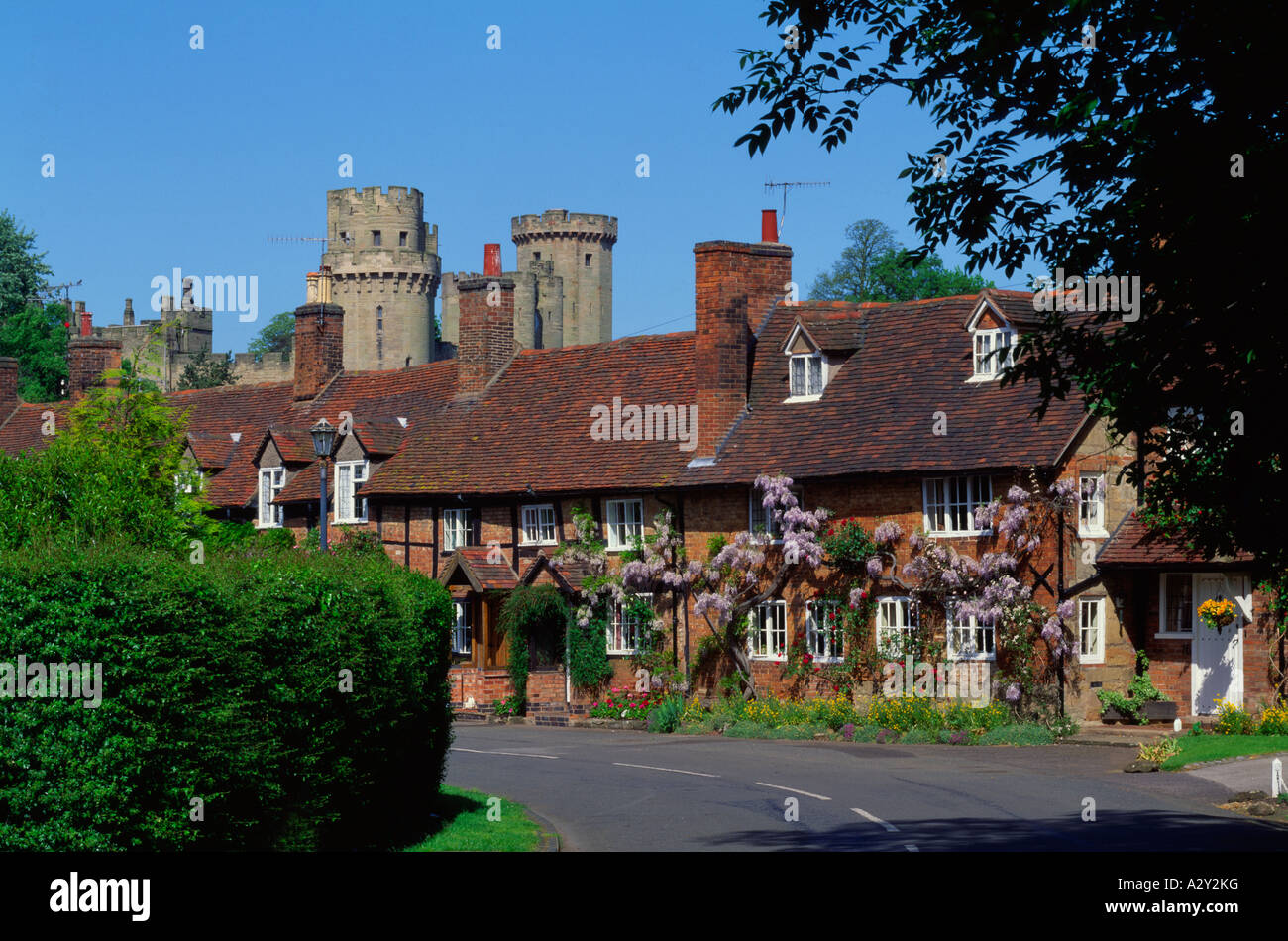 Warwick castle bridge end hires stock photography and images Alamy