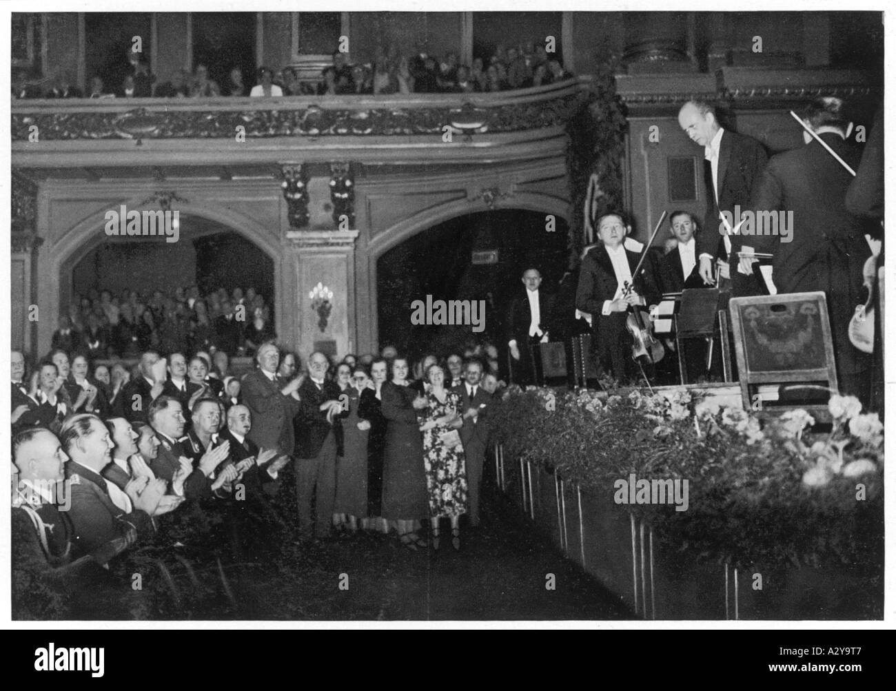 Furtwangler Hitler 1935 Stock Photo