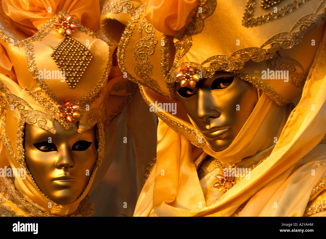 Couple in carnival hi-res stock photography and images - Alamy