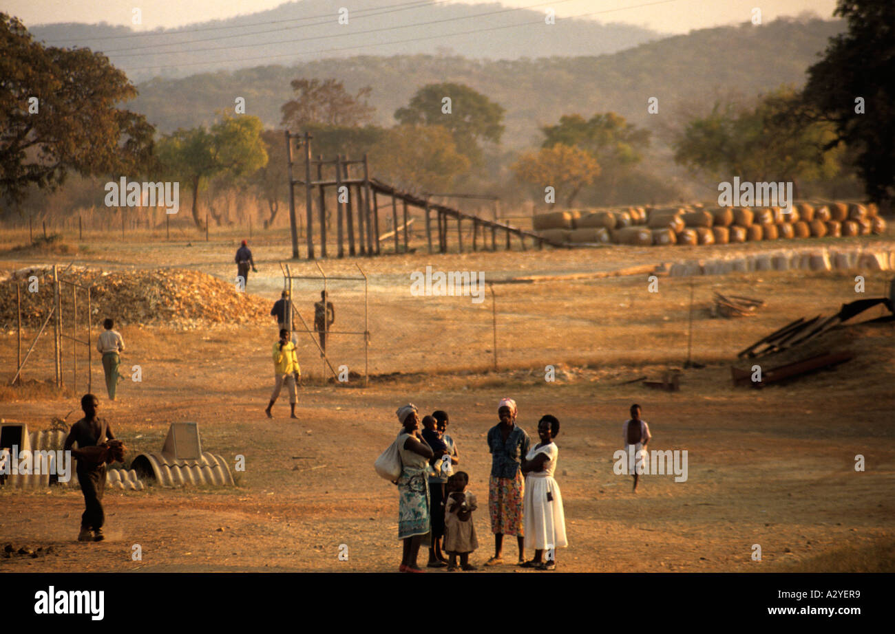 Farmer crop zimbabwe hi-res stock photography and images - Alamy