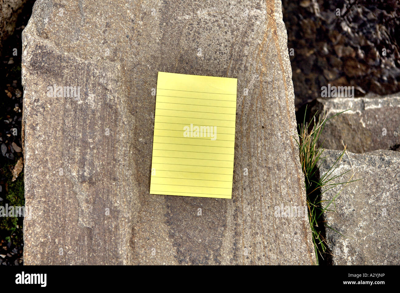 note blank sign Stock Photo - Alamy