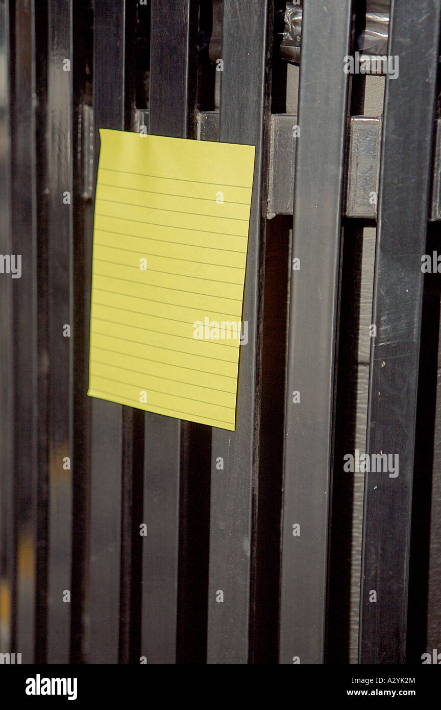 note blank sign Stock Photo - Alamy