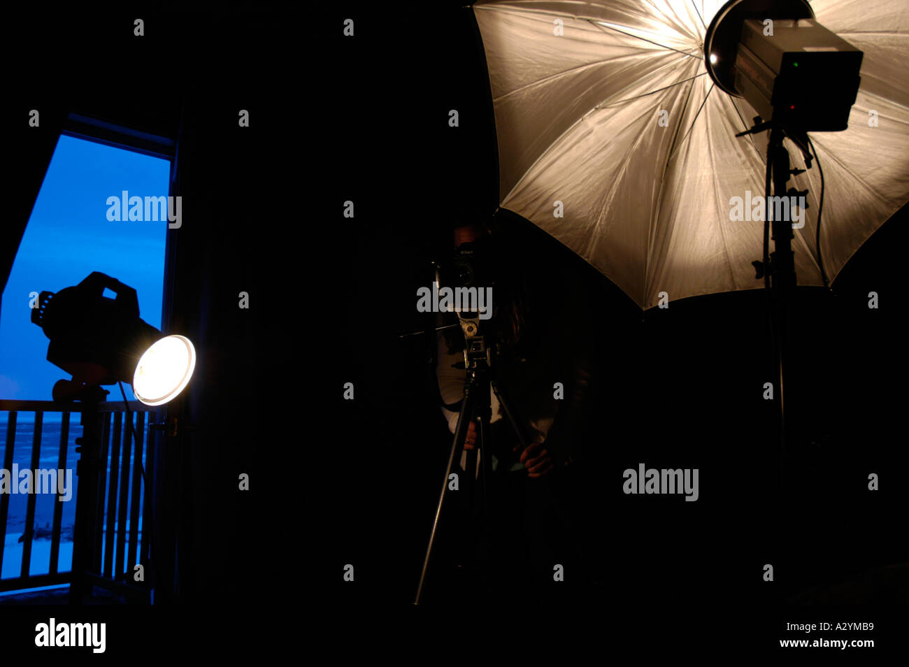 studio lights and location lighting Stock Photo Alamy