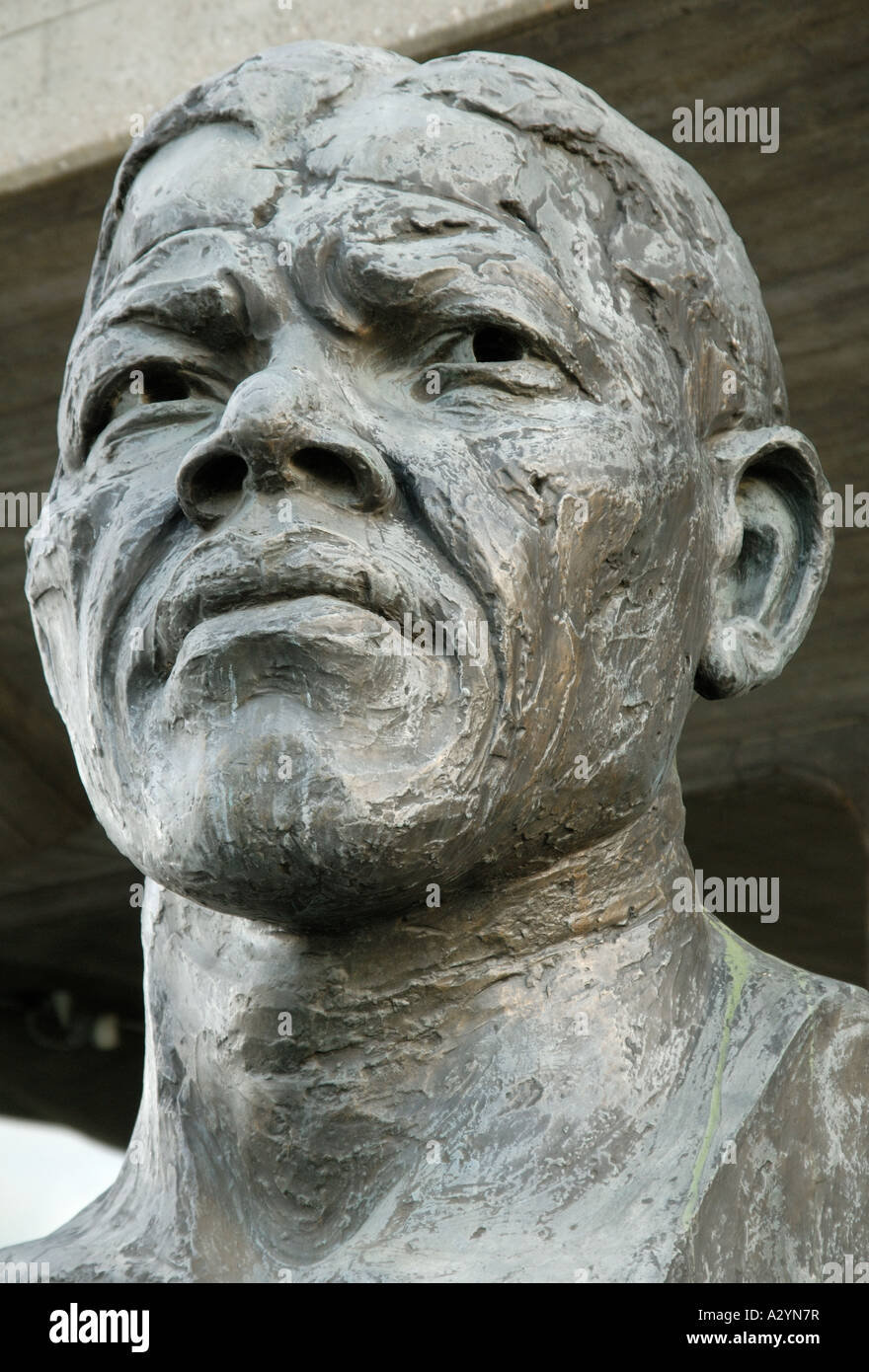Sculpture of Nelson Mandela, London's South Bank Stock Photo Alamy