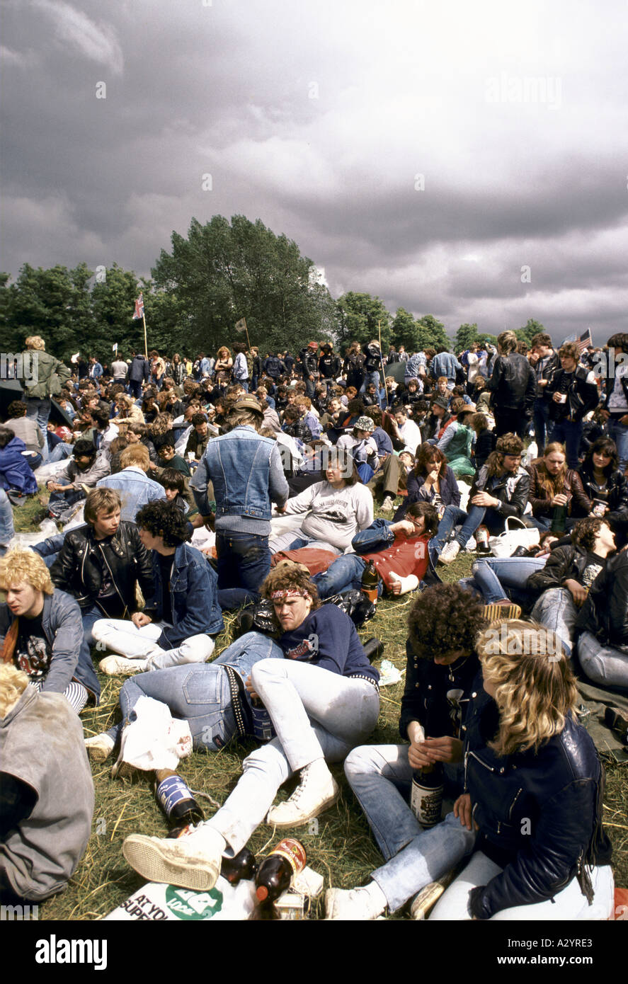 crowds at knebworth heavy metal festival Stock Photo Alamy