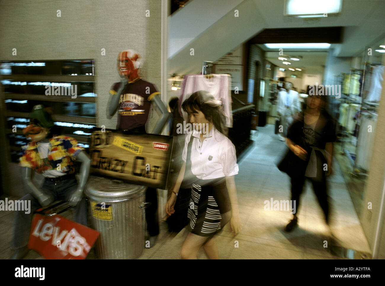 shoppers in tokyo Stock Photo