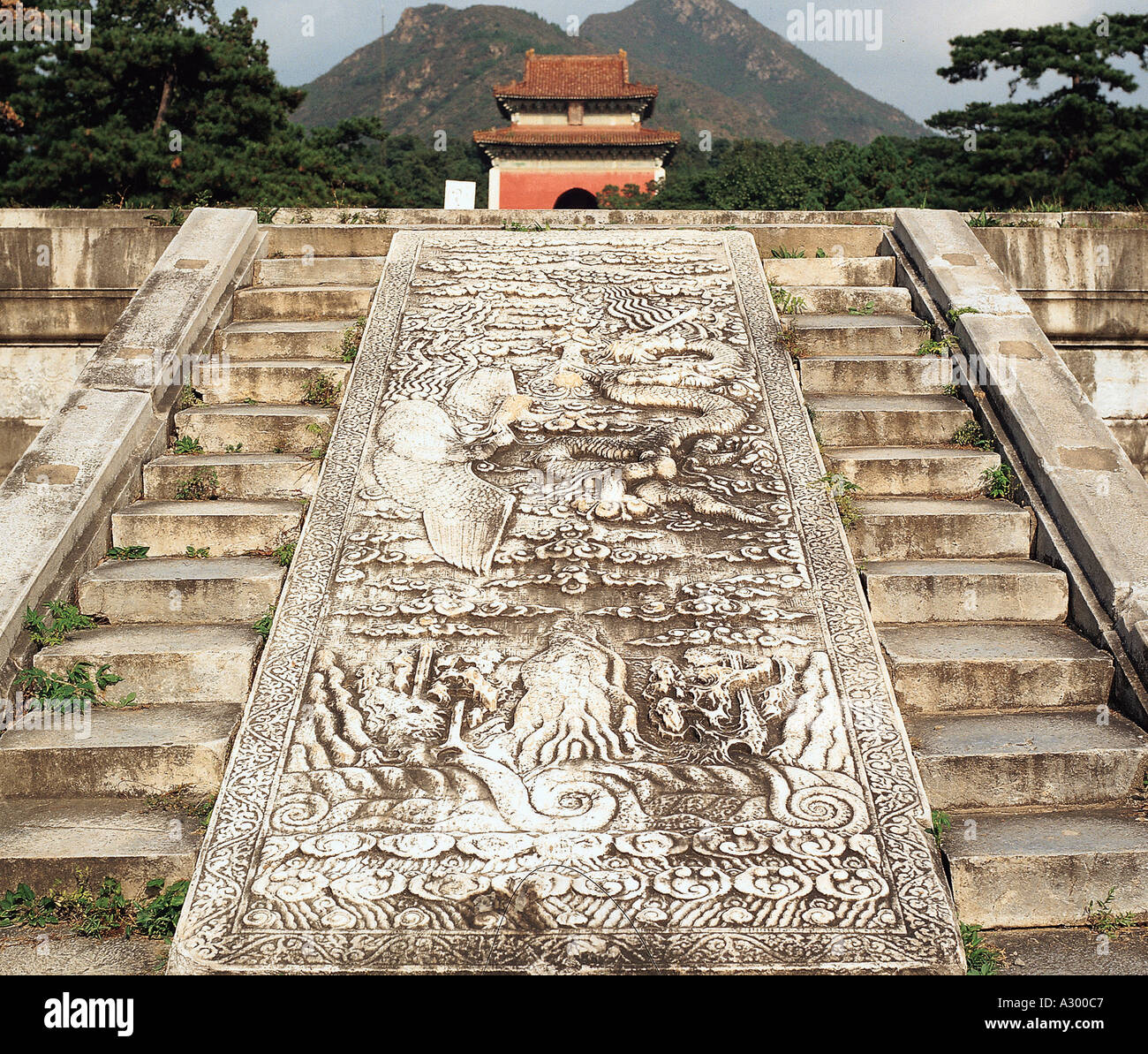 Chinese tombs hires stock photography and images Alamy