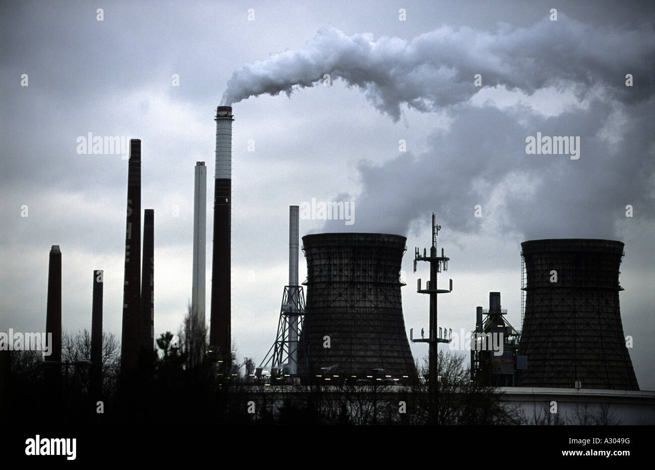Shell Rhineland oil refinery, Cologne, Wesseling, Germany Stock Photo