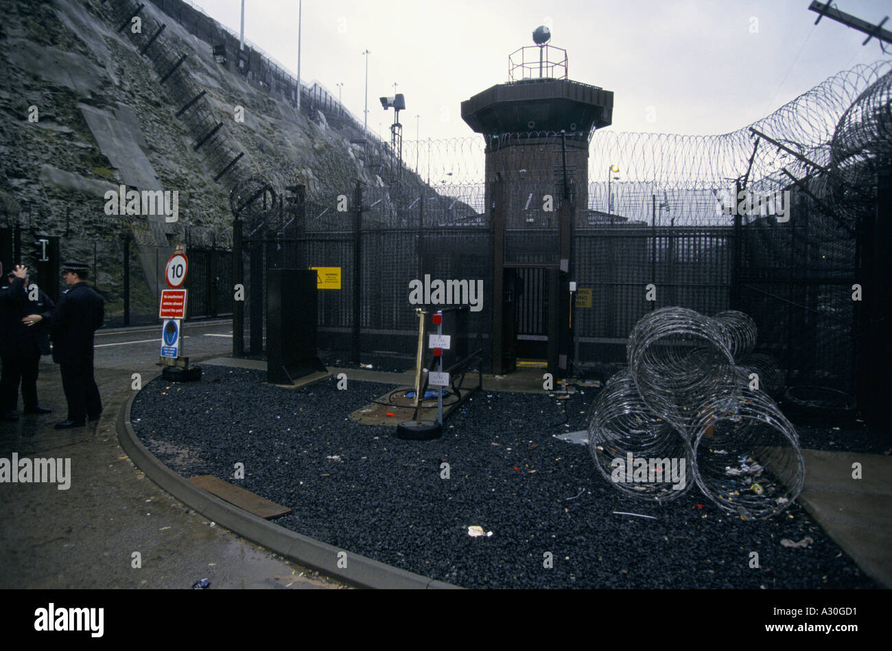 checkpoint at entrance to Faslane naval base home to Trident nuclear armed  at Coulport Stock Photo