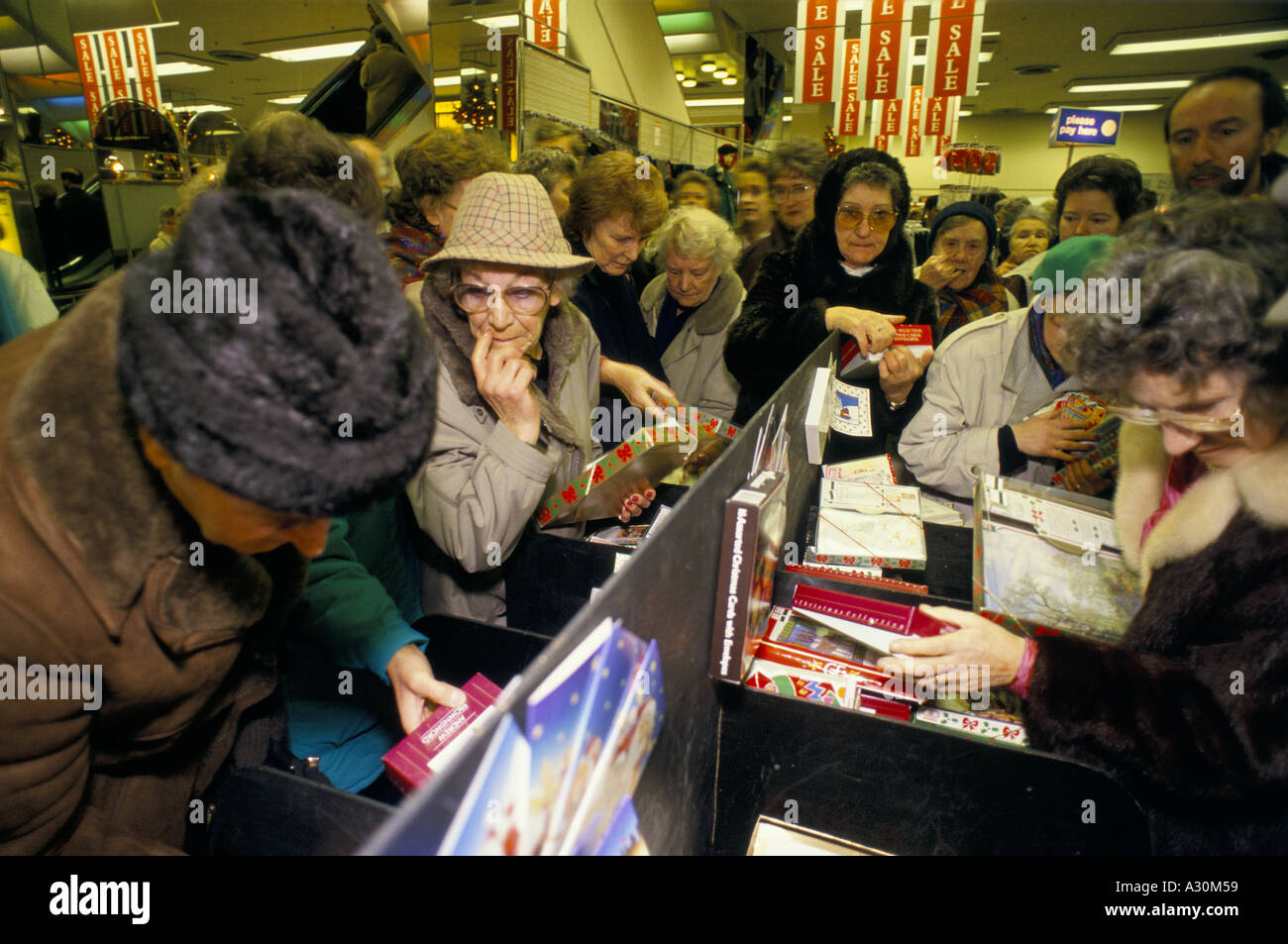 christmas shopping in blackpool Stock Photo Alamy