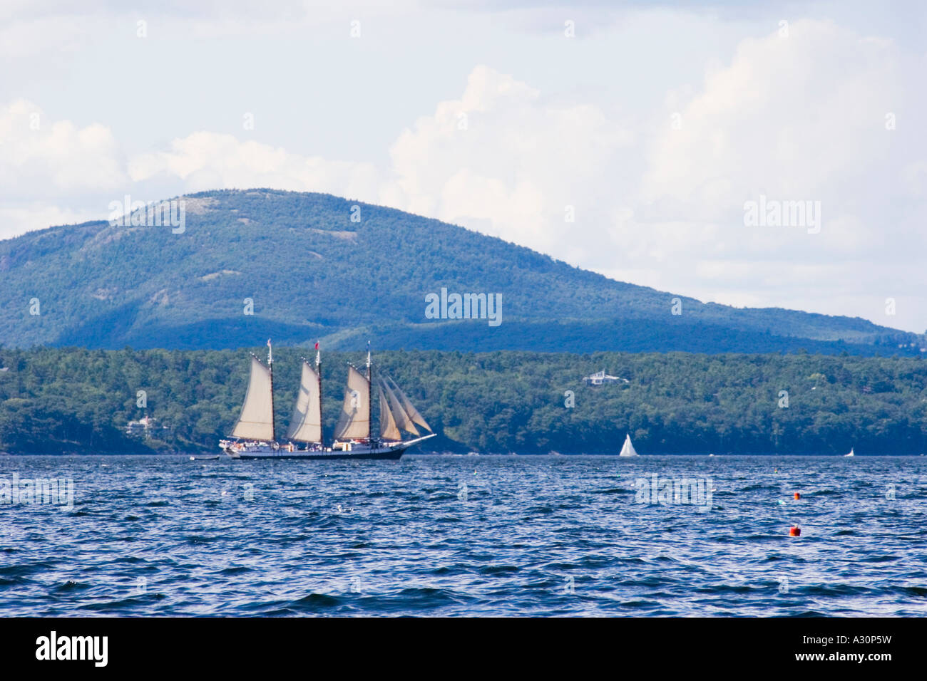 Schoonner VICTORY CHIMES Stock Photo Alamy