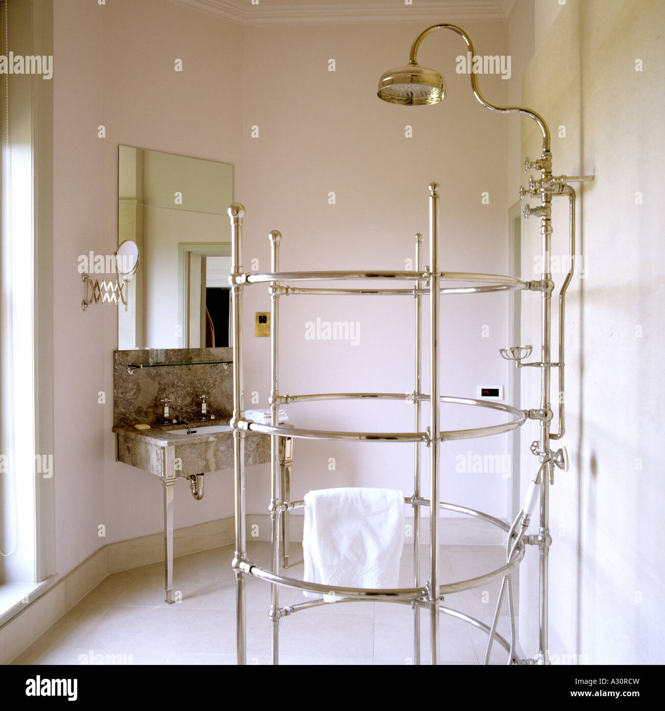 Shower cubicle hires stock photography and images Alamy