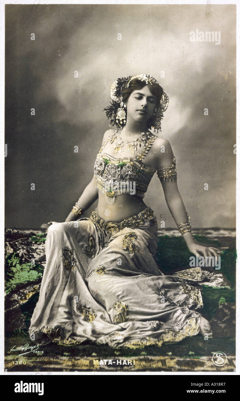 Mata Hari Postcard 1906 Stock Photo - Alamy