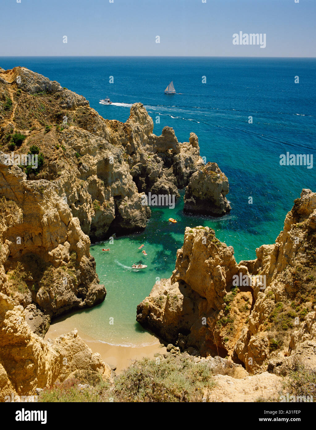 Scenic Coastline Algarve Portugal Seen Hi res Stock Photography And scenic-coastline-algarve-portugal-seen-hi-res-stock-photography-and