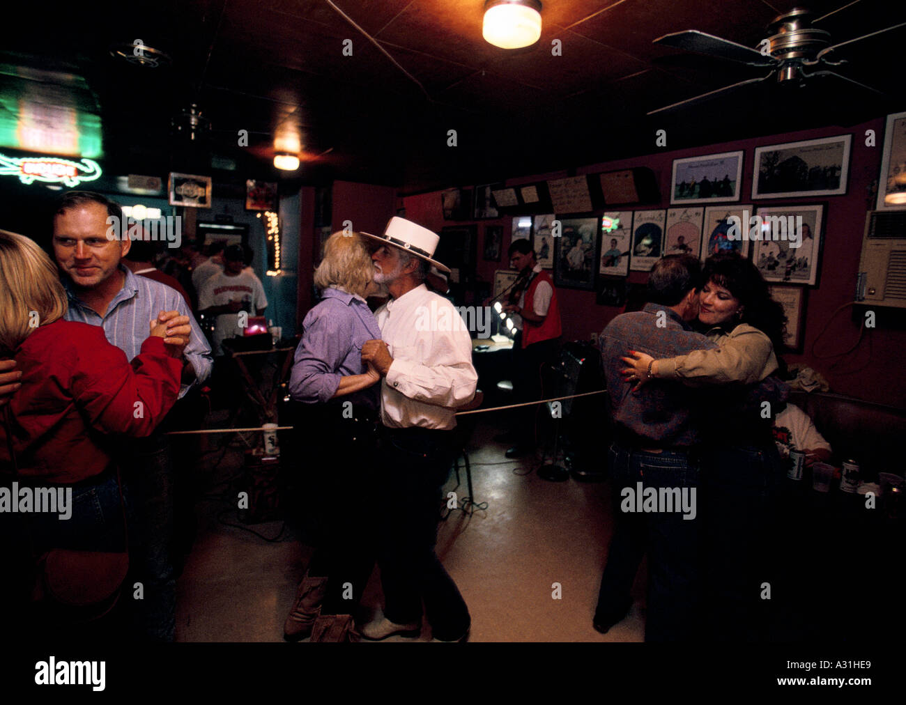 cajun culture louisiana saturday morning at mamou a famous cajun dance