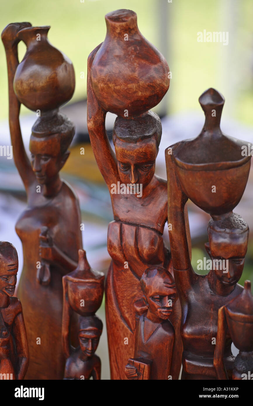 African wooden sculpture hi-res stock photography and images - Alamy
